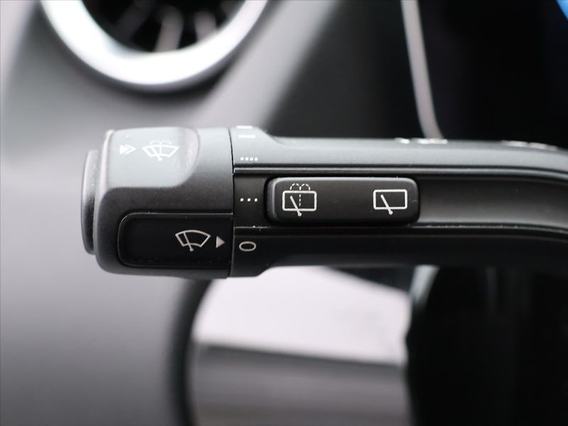 Mercedes-Benz Třídy B 1,5 180d 85kW Aut. Led Navi CZ - fotka 20 z 36