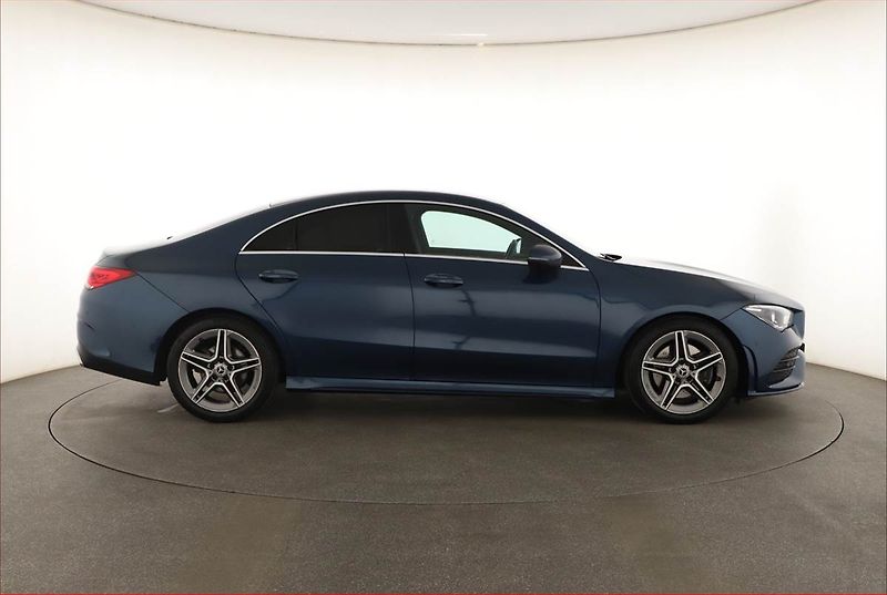 Mercedes-Benz CLA (2020) 200 - fotka 6 z 20