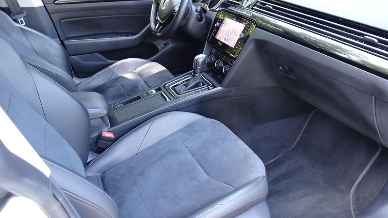 Volkswagen Arteon 2.0 Tdi Bmt 140kw Dsg Elegance - fotka 8 z 38