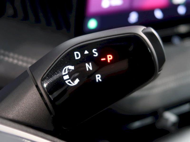 Škoda Superb (2025) SPORTLINE 2.0TDI 142KW 4x4 DSG - fotka 42 z 51