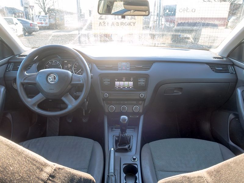 Škoda Octavia (2014) ČR 1.2TSI – 2x PNEU - fotka 10 z 38