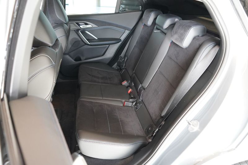BMW X2 20i sDrive, M Paket - fotka 39 z 41