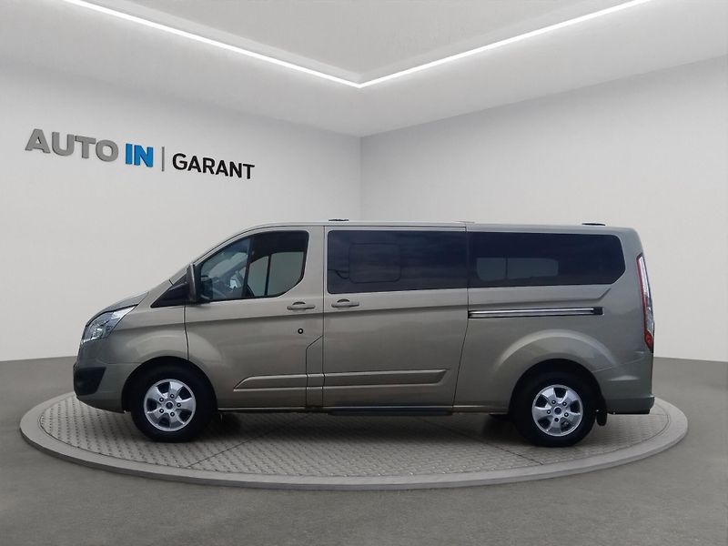 Ford Tourneo Custom (2017) Titanium L2 96kW, 1MAJ, ČR, ta - fotka 3 z 17