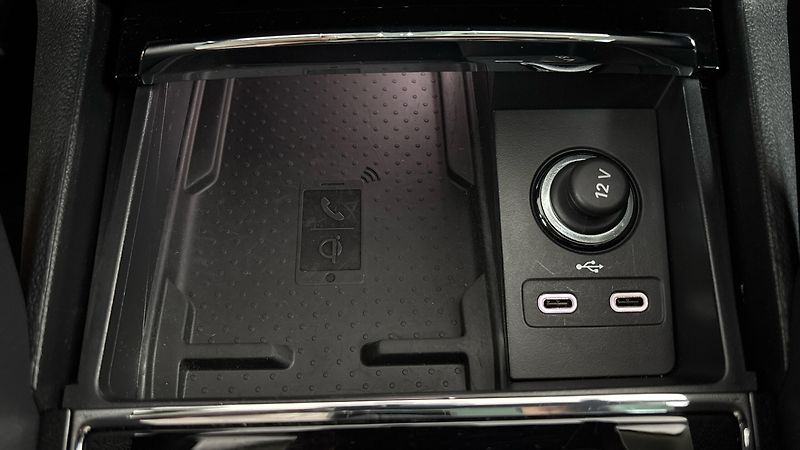 Škoda Karoq 2.0 TDI DSG Style - fotka 22 z 28