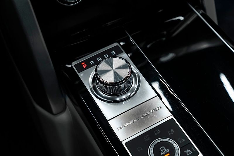 Land Rover Range Rover SV Autobiography Long - fotka 15 z 39