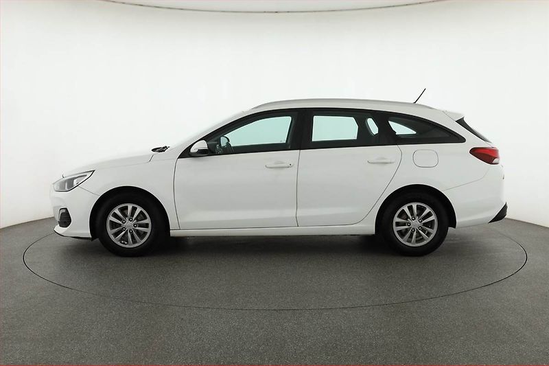 Hyundai i30 (2018) 1.6 CRDi, Serv.kniha, Tempomat - fotka 3 z 15
