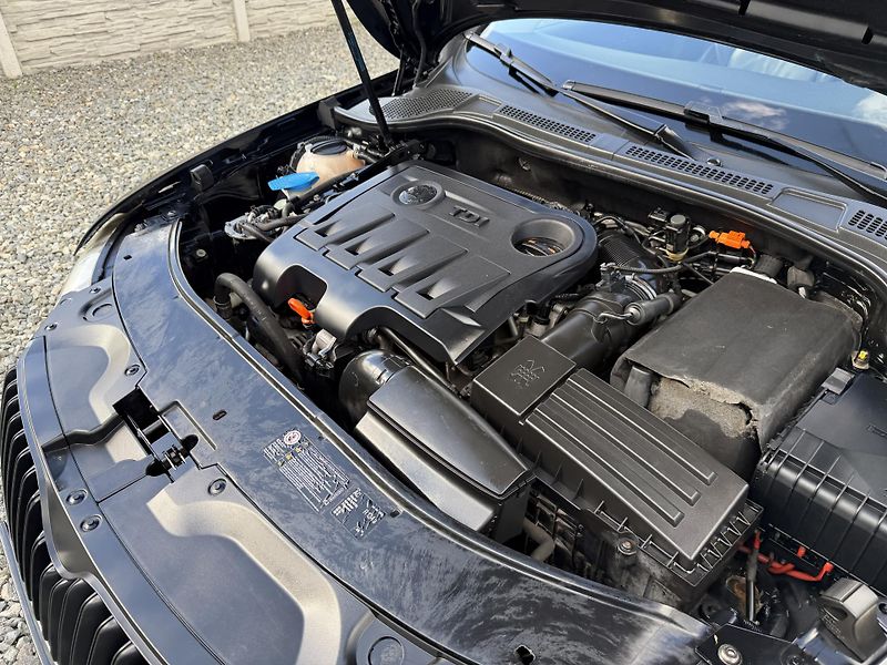Škoda Superb 2.0TDi 170PS 6R 4x4 0% KOROZE! - fotka 91 z 157