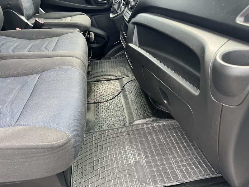 Iveco Daily 3.0,7míst,klima,TZ:3.500kg,DPH - fotka 23 z 33