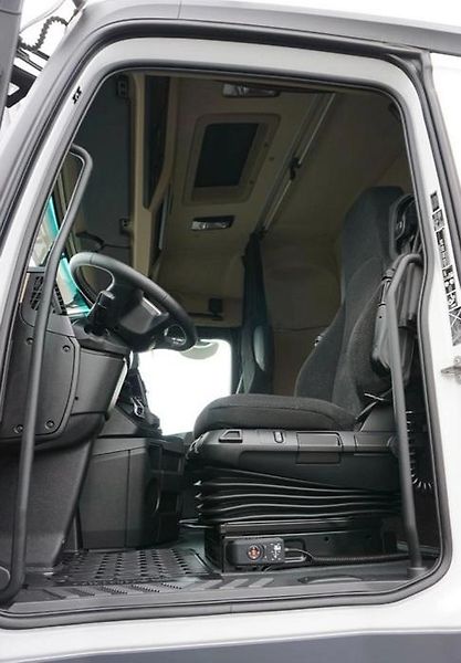 Mercedes-Benz Actros - fotka 9 z 20