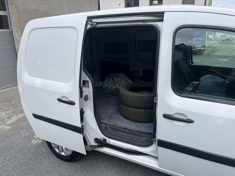Renault Kangoo (2011) 1,6i 64 Kw TAŽNÉ, ČR!!! - fotka 13 z 14