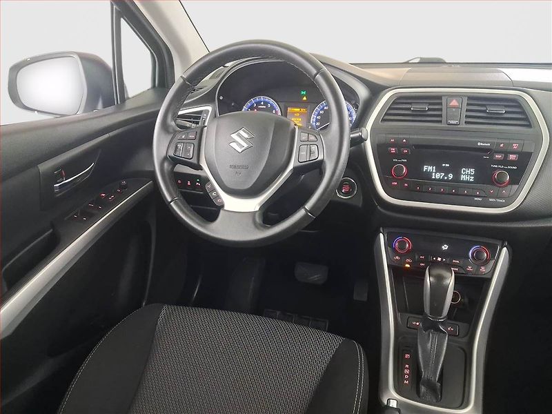 Suzuki SX4 S-Cross (2014) 1.6 VVT AllGrip, 4X4, Automat - fotka 7 z 16