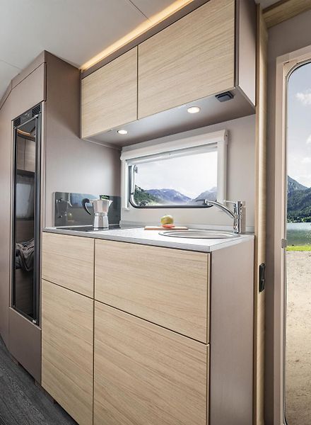 Weinsberg (2027) CaraLife 470 QDK - fotka 3 z 9