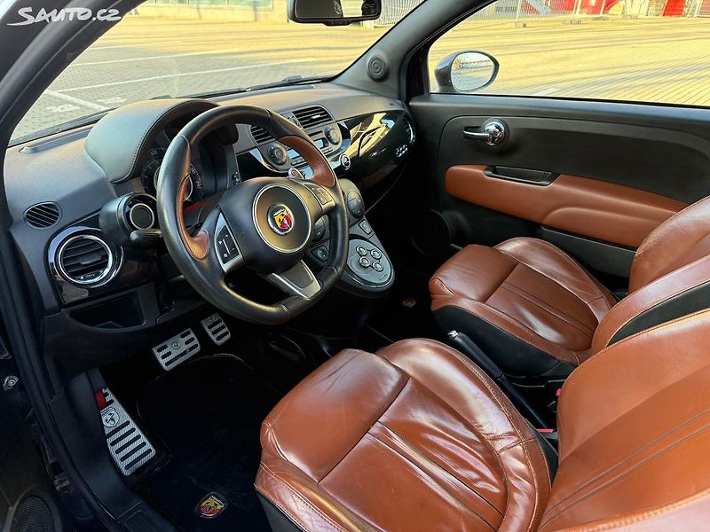 Fiat 500 (2012) Abarth 1.4T - 103kw Automat - fotka 13 z 18