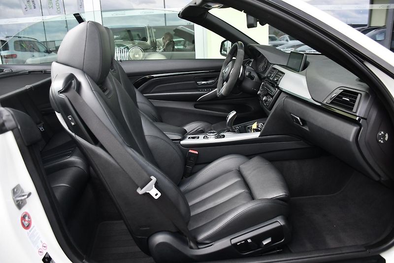 BMW Řada 4 420d M-SPORT SERV.KNÍŽKA PDC - fotka 21 z 46