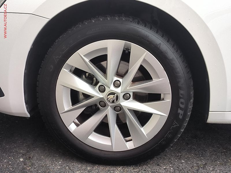 Škoda Octavia (2020) 1.5 TSi, 2.maj,ČR, Ambition - fotka 25 z 26
