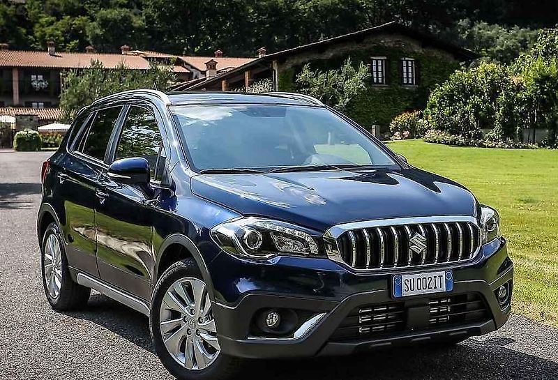 Suzuki S-Cross.