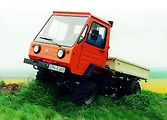 Díky možnosti montáže pohonu 4x4 je průchodnost terénem velmi dobrá