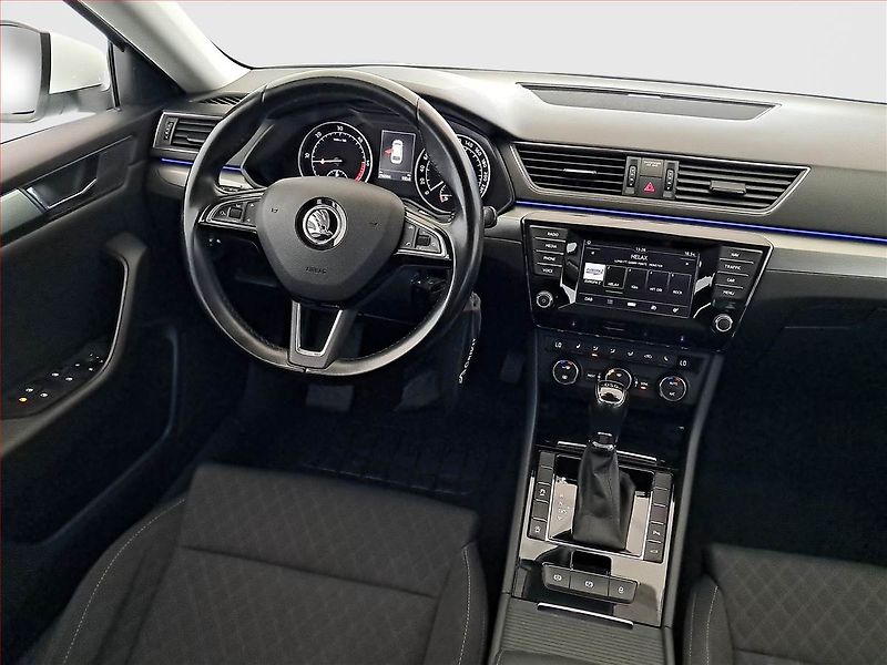 Škoda Superb (2016) Style 2.0 TDI, Automat, Navi - fotka 7 z 26