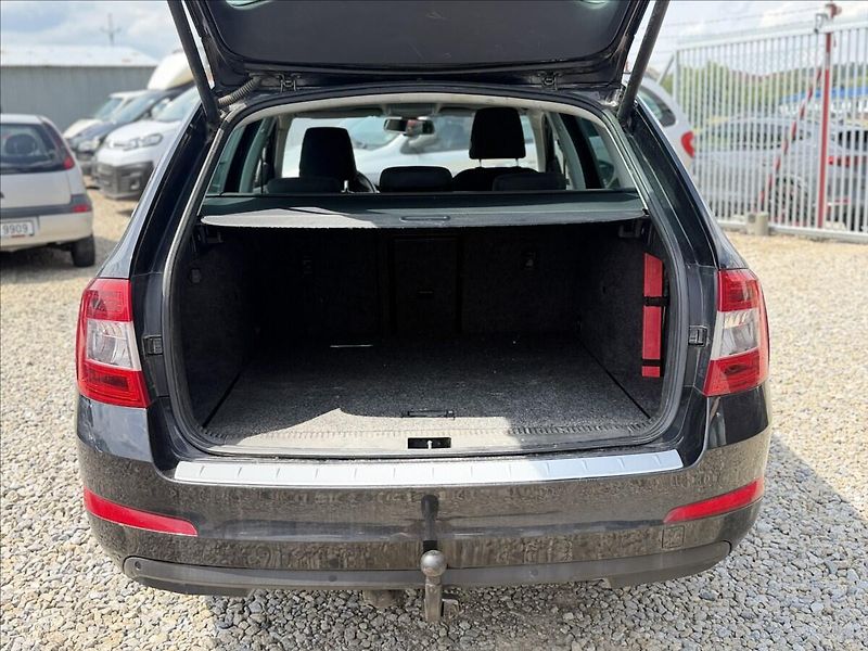 Škoda Octavia 2,0 TDI 4X4 TAŽNÉ 2T - fotka 20 z 24