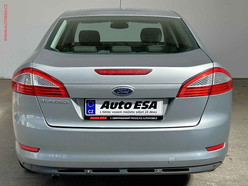 Ford Mondeo (2008) 2.0 16V - fotka 5 z 15