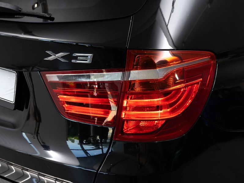 BMW X3 xDrive20d - fotka 8 z 20