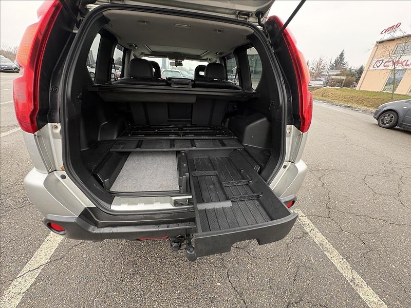 Nissan X-Trail 2,0 dCi 127kW 4x4 Výbava,Or.Km - fotka 31 z 35