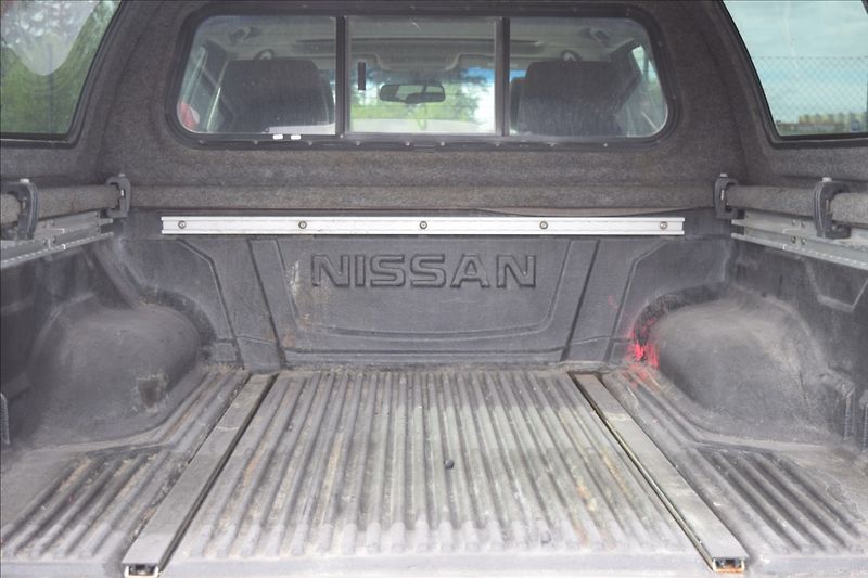Nissan Navara 3,0 dCi V6 170KW TAŽNÉ 4X4 ALU - fotka 16 z 45