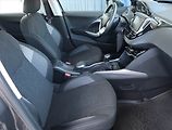 Peugeot 2008 (2018) Active 1.2 PureTech - náhled 9