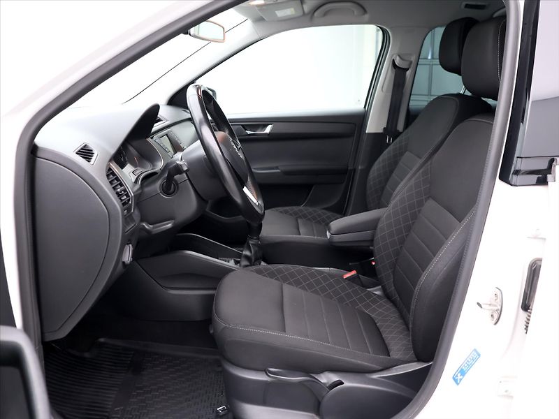 Škoda Fabia 1.0 TSI 70kW Style CZ - fotka 10 z 33