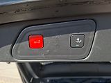 Peugeot 3008 ALLURE 1,2 PT 130k M6 - náhled 28