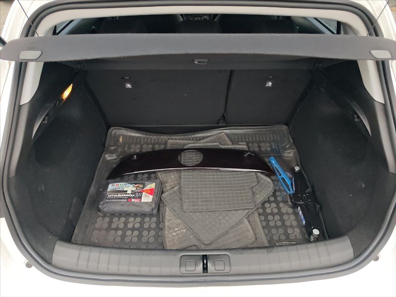 Fiat Tipo 1,4 95k Plus - fotka 11 z 11