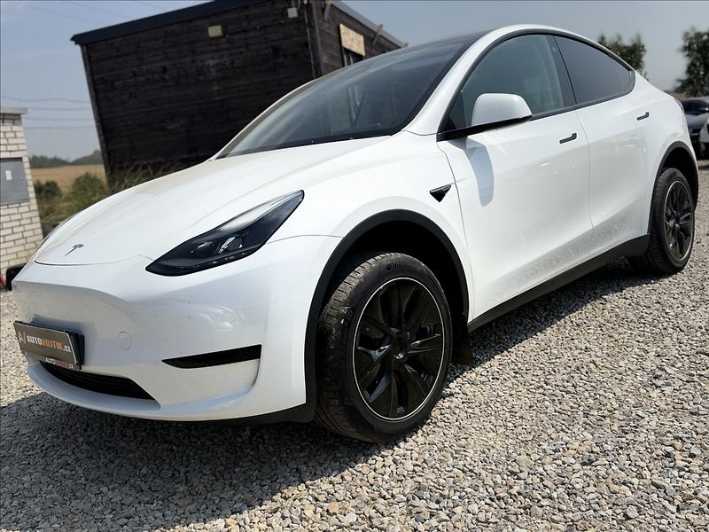 Tesla Model Y 0,0 220kW NOVÉ V ČR DPH 38tKm - fotka 1 z 34