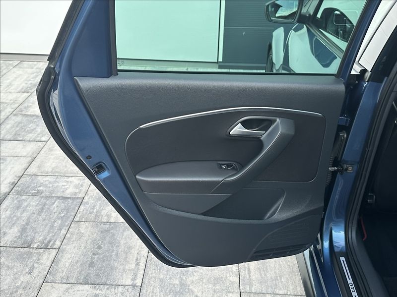 Volkswagen Polo 1,8 TSI 192PS  GTI DSG - fotka 15 z 51
