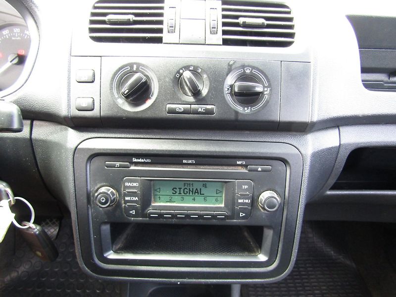 Škoda Praktik (2011) 1.2 TDI 55kW KLIMA - fotka 23 z 25