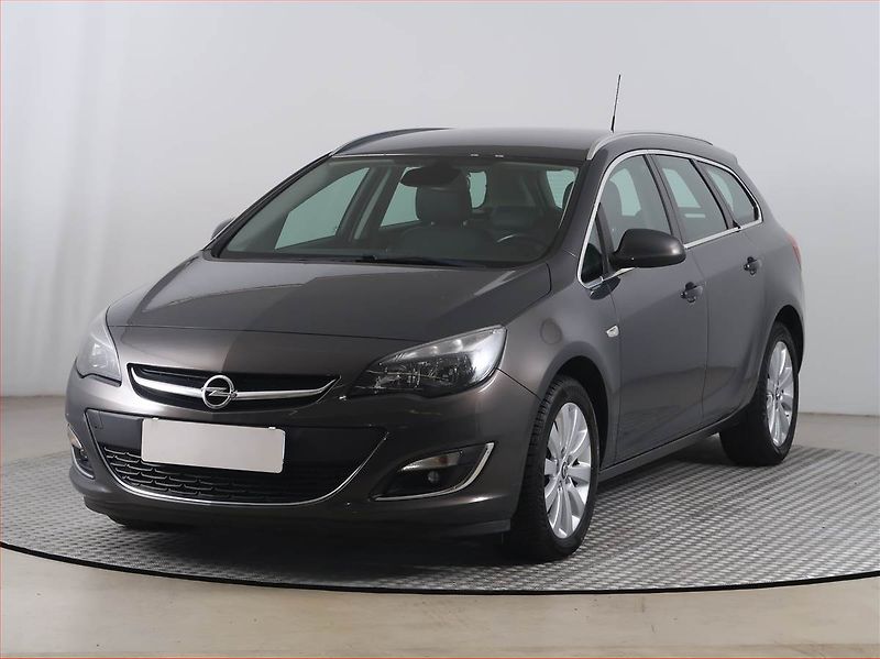 Opel Astra (2015) 1.6 CDTI, Serv.kniha, Tempomat - fotka 2 z 15