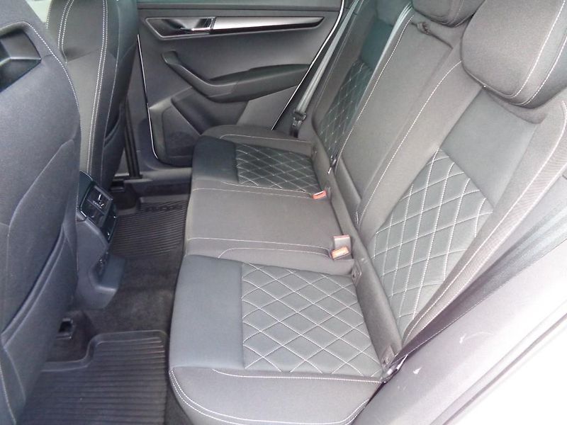 Škoda Karoq 2.0 TDI 110 kW DSG SPORTLINE - fotka 20 z 25