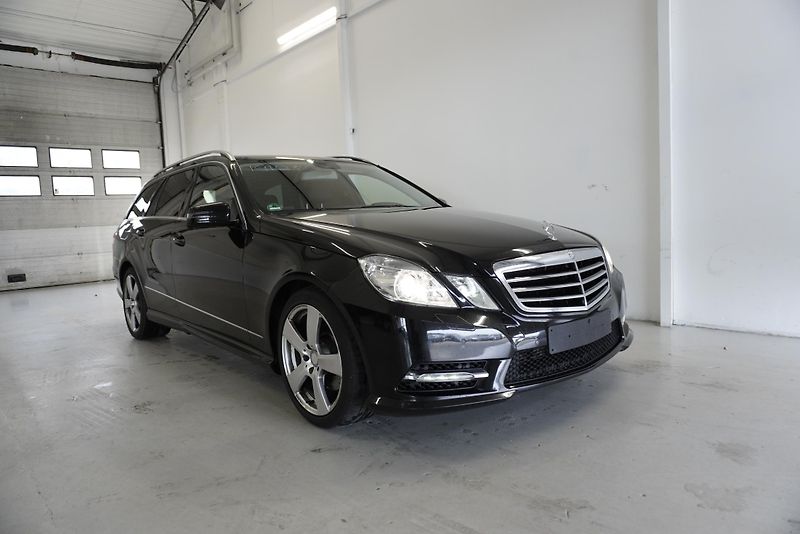 Mercedes-Benz Třídy E (2013) E200 CGI AUTOMAT - fotka 3 z 35