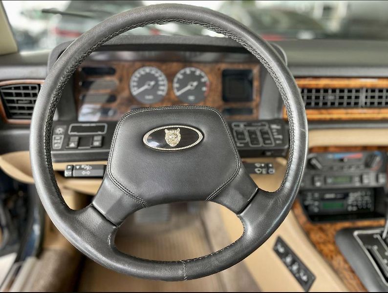 Jaguar XJ 3.6 Sovereign*1.majitel - fotka 10 z 30