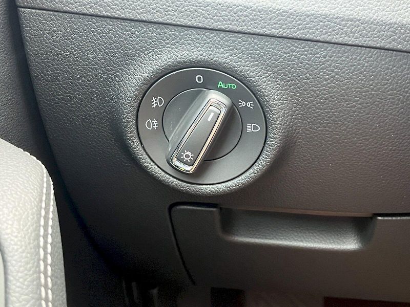 Škoda Superb (2023) 2.0 TDI 110kW DSG Style Plus c - fotka 7 z 36