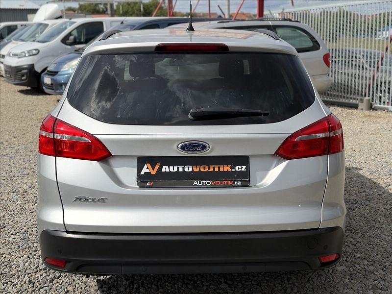 Ford Focus 1,5 TDCi - fotka 6 z 25