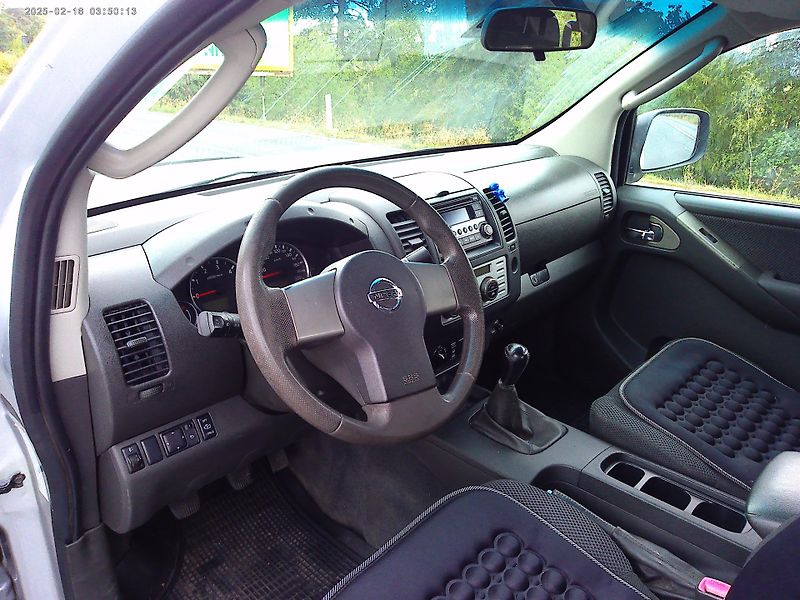 Nissan Navara 2.5 DCi, 126 kW,klima,nová STK - fotka 10 z 20