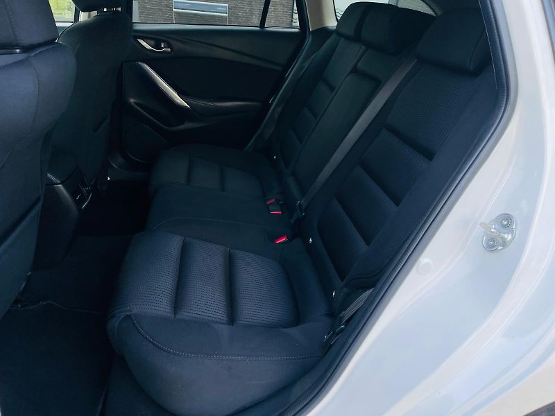 Mazda 6 2.0i 1.MAJITEL SERVISKA LPG - fotka 36 z 48