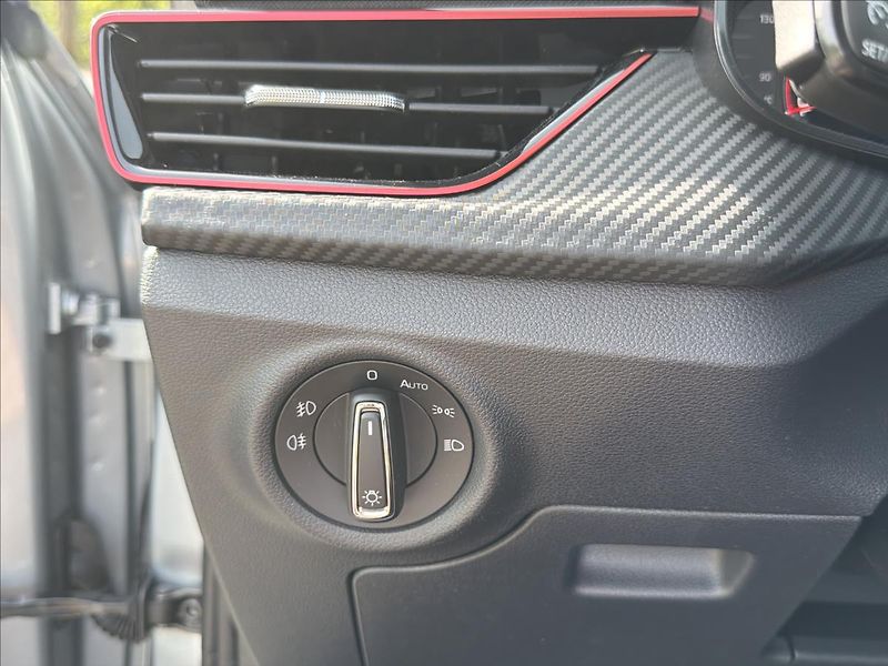 Škoda Kamiq 1,5 TSI 110 kW DSG Monte Carlo - fotka 30 z 35