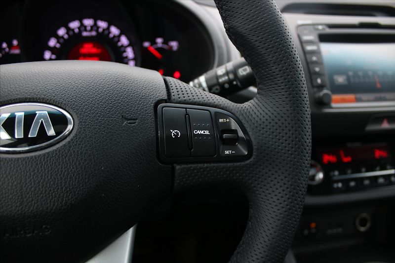 Kia Sportage 2.0 CRDI 135kW 4WD SERVIS. KN. - fotka 14 z 25