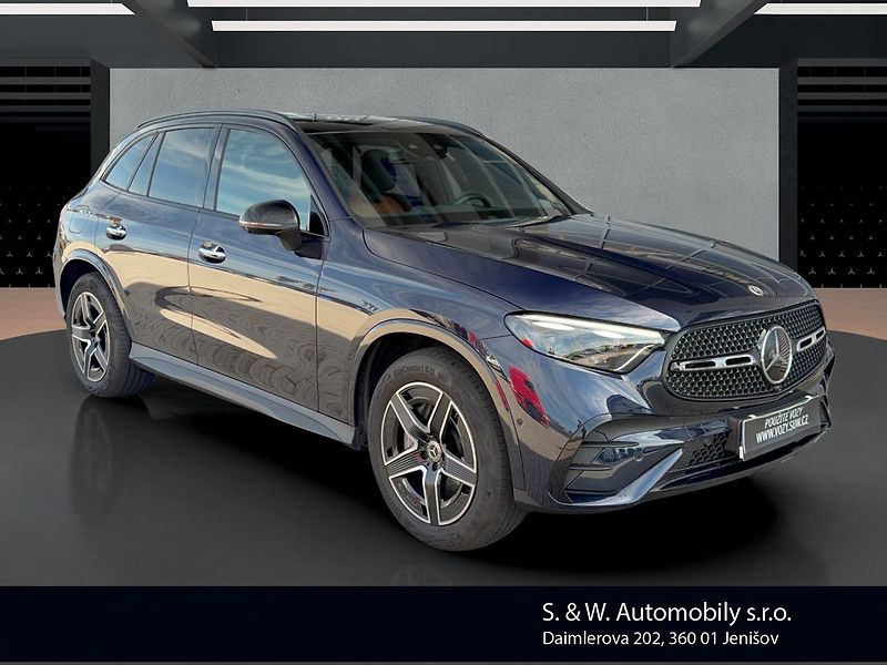 Mercedes-Benz GLC AMG 4MATIC - fotka 3 z 36