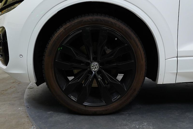 Volkswagen Touareg - fotka 10 z 30