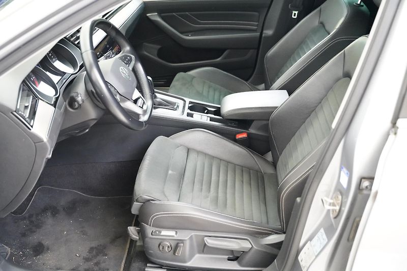 Volkswagen Passat - fotka 6 z 6
