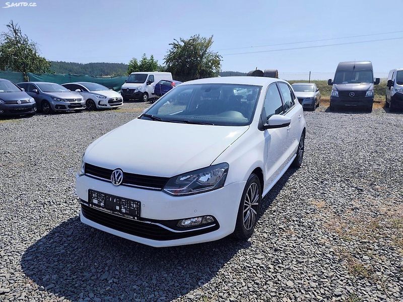 Volkswagen Polo (2016) - fotka 11 z 36