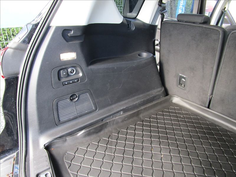 Ford S-MAX 1.5 EcoBoost, aut. klima, LED - fotka 36 z 44