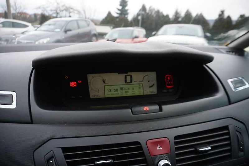 Citroën C4 Picasso (2009) 1,6  HDI - fotka 12 z 39